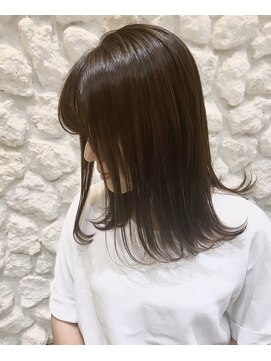 モアナ バイ ヘッドライト 沖縄東崎店(Moana by HEADLIGHT) Moana東崎#ミディアムボブ#外ハネ