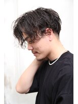 ルックグッドストア(LOOK GOOD STORE)&nbsp;センターパートツイストスパイラル韓国マッシュサイドパート元町