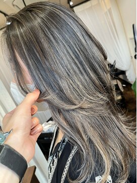 ファンド 千葉(fand) 白髪ぼかしハイライト/レイヤーカット/ペールベージュ/