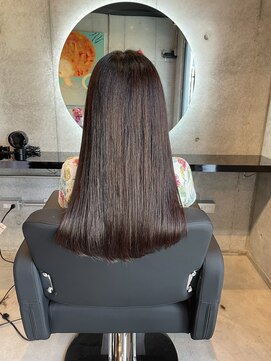 ゲン(gen) 【長谷川　静】ナチュラルなストレートスタイル