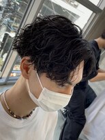 ディバイン 船橋店(divine)&nbsp;波巻きスパイラルパーマツイストスパイラルパーマセンターパート