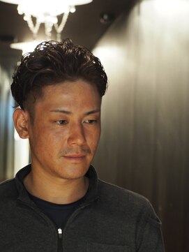 ヴェル ダンディ(Vel Dandi) フェード風オールバック