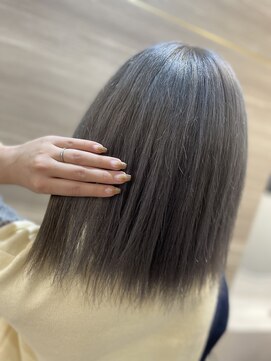 ラビス クローバー(Lovis clover) 【RIN】グレーシルバー【熊谷/ダブルカラー】