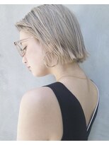 ダメージ93%減 ★ケアブリーチブロンドカラー&切りっぱなしボブ
