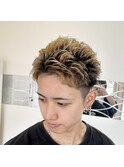 ハイトーンスパイキーパーマ