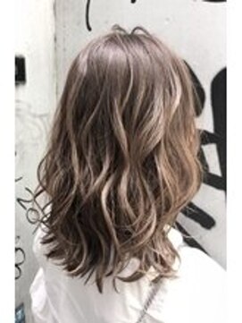 ボタニウムドットハイクバイアールサロン(BOTANIUM.Hk by Rr SALON) 【BOTANIUM.Hk by RrSALON】LAグランジカール×ヌーディベージュ