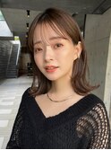 ミディアムレイヤーカットシースルー前髪小顔カットネビージュ