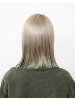 ルプラ ブリリアント(le-pla brilliant)&nbsp;切りっぱなしボブ/外ハネ/ダブルカラー/ミルクティーベージュ