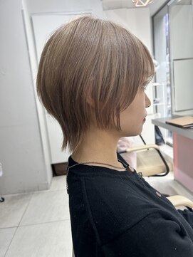 ユーフォリア エヌ 池袋サンシャイン通り店(Euphoria +n) 10代20代30代人気/ショートボブ×ショートウルフスタイル