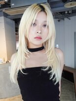 アルバム 新宿(ALBUM SHINJUKU)&nbsp;おくれ毛ロング小顔顔周りレイヤーハイトーンブリーチ_F31053