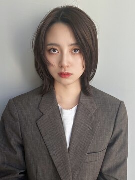 トリッカ 銀座(tricca) くびれボブ/ミディアムレイヤー/グレージュ/艶カラー