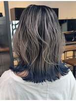 サロウィン 下北沢(SALOWIN)&nbsp;グレージュのシャドールーツとブルーのエンドカラー