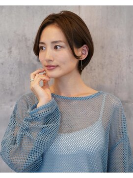 アイスバーグ ウェスト 清澄白河(eyesburg W/est) 大人美人前下がりひし形ボブ小顔モテ髪モカカラーベージュ