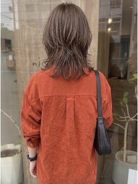 ニコリヘアワークス(nicori hair works) ミディアムレイヤー×ナチュラルベージュ3