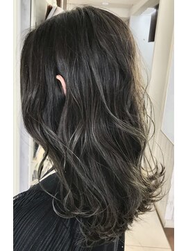 ルノン(LUNON) 【LUNON】大人可愛い　レイヤーセミディ