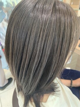 アッシュ 千歳烏山店(Ash) ナチュラルハイライトonイルミナカラー