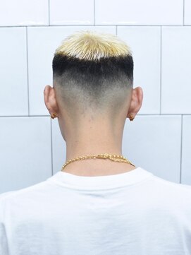 メリケンバーバーショップ コウベ(MERICAN BARBERSHOP KOBE) 七三オールバックツイストパーマかき上げヘアコンマヘアf8