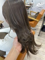 ルチナ 秦野(Lucina)&nbsp;ロング／巻き髪／ゆるふわ