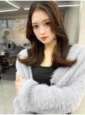 韓国風小顔カット　顔まわりレイヤー　韓国ヘア　前髪　くびれ髪