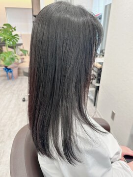 ウイ バイ ファースト 北四番丁店(u'i by first) サラサラストレート