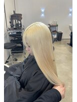 クオン 伊勢崎(QUON.) 抜きっぱなしブロンド