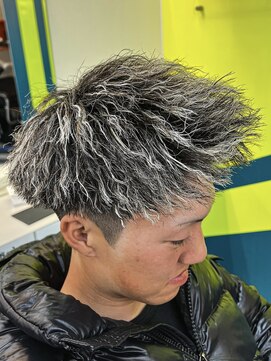 ダズルヘアラッシュ(DAZZLE hair RUSH) ホワイトメッシュ×束感ツイスト