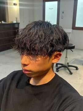 アトラクト バイ ラック 津田沼(Attract by LUCK) 縦落ちシャドウパーマ/津田沼/メンズパーマ/メンズ/ブリーチ