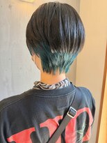 カノエ 松江東津田店(canoe)&nbsp;襟足インナーカラー×ハンサムショート