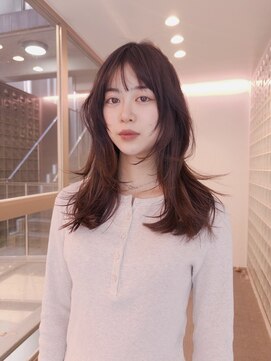 フィルムス 横浜(FILMS+) くびれレイヤー/オリーブベージュ/顔周り/シースルー/横浜+