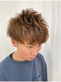 フェザーショート/波巻きツイストスパイラル/20代