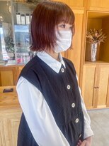 リコ(liko)&nbsp;ショート×顔周りレイヤースタイル