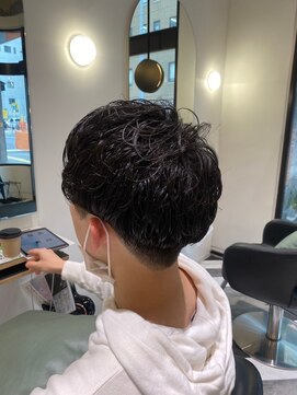 アフロディーテ 銀座(APHRODITE GINZA) スパイキーショート/ブルーブラック/フェザーパーマ/銀座