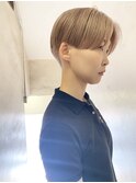 刈り上げマッシュショート／ベージュカラー