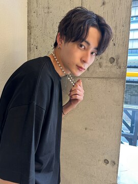 ルービック 江坂(Rubik's) センターパート短髪ツーブロック束感モテる黒髪