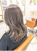 レイヤーゆる巻きミディアム☆シアーグレージュ