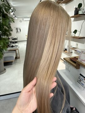 フロムドット(from.) ブランドカラー