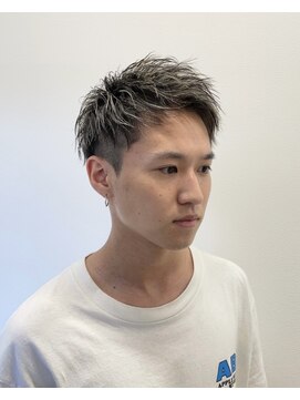 グランツ 天神赤坂(GLANZ) ホワイトメッシュ/刈り上げショート/短髪/アップバング/メンズ