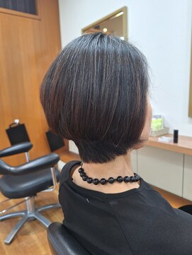 ルビアンシエル 武庫之荘店(Le. Bien. Ciel) 前下がりショート