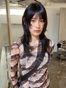 カシェ ホリエ(CACHE HORIE) レイヤーカット / ブラックカラー / 顔まわり / 牧野