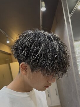 ライズ 新小岩店(RISE) ツイストスパイラルパーマ/金メッシュ/メッシュパーマ