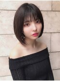 大人可愛い小顔前髪顔まわりミディアムストレートボブ