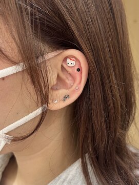 リアン(Lien) 耳ツボジュエリー/耳ツボデザイン/ボルドーカラー/ダブルカラー