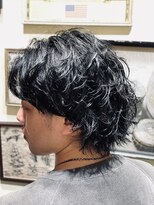 フォーコーナーズ(Four Corners)&nbsp;大人サーフカールスキンフェードツーブロック刈り上げ30代40代