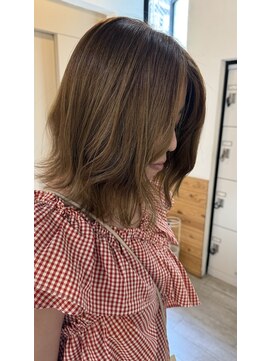 グランルシア(GRAN Lucia) 明るめベージュ