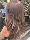 ピンクベージュ　白髪ぼかし　ブリーチなし