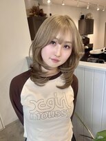 イコ 心斎橋(.ico) ウルフカットくびれヘアアプリコットオレンジハイライトカラー