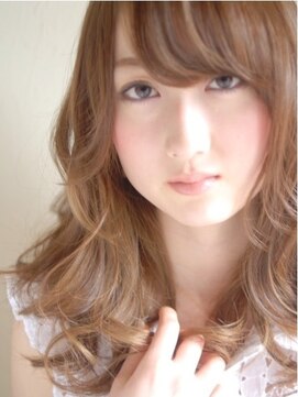 コニー(coni) 《ココロ踊る♪》ゆるふわロング