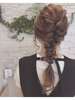 ラ カルモ(LA CALMO)&nbsp;ふわ編み込みヘアセット