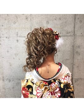 盛り髪 L スタジオカラー Color のヘアカタログ ホットペッパービューティー