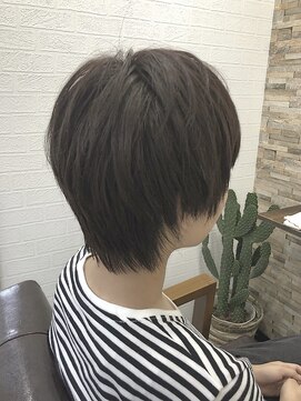アトリエナガノ(atelier nagano) ショートボブ/ニュアンスカラー/センターパート/ブルージュ